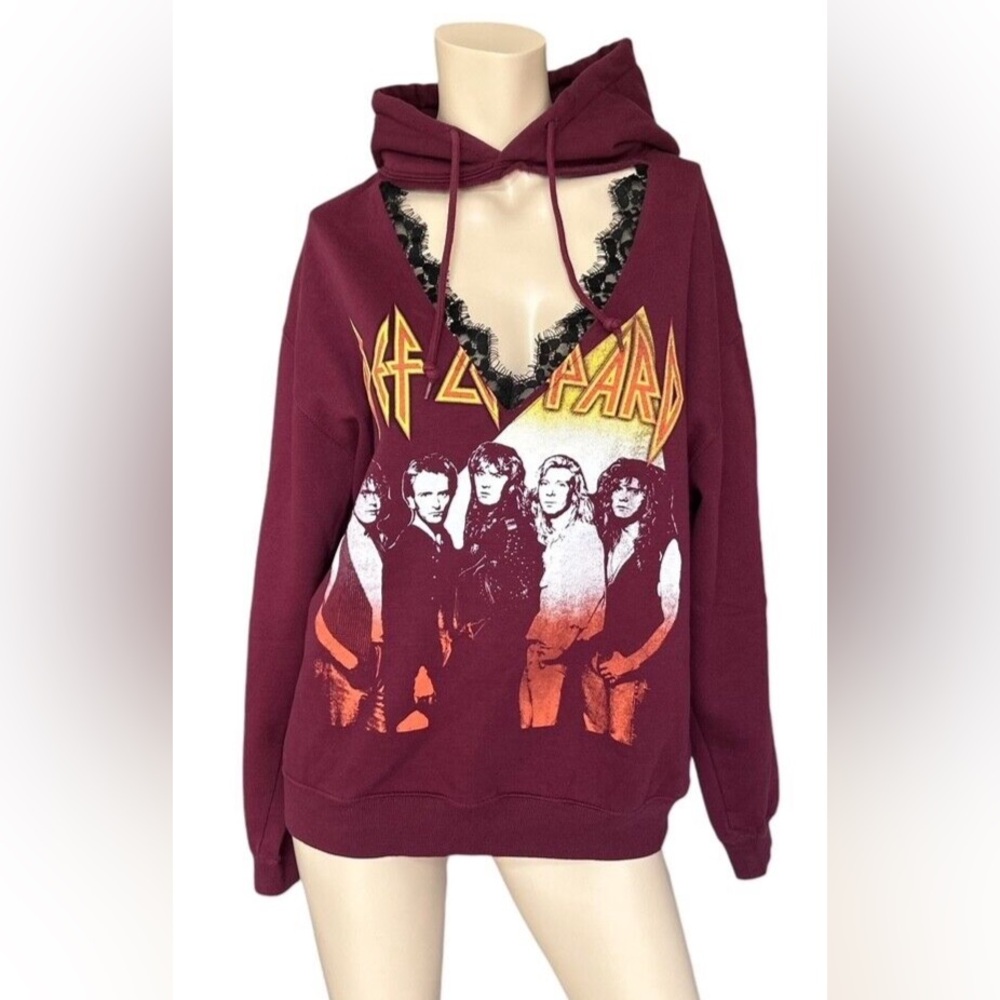 Def Leppard Graphic Hoodie🤘🎸🐆